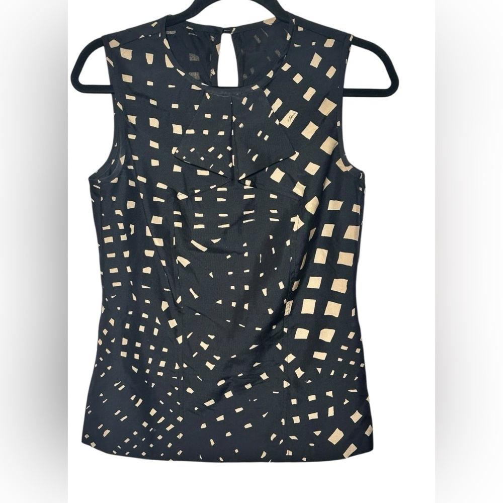 Trina Turk‎ Black Tan Geometric Square Print 100% Silk Sleeveless Blouse Top 2